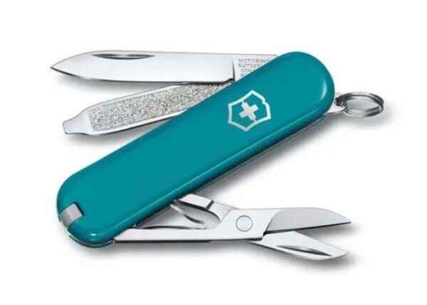 Victorinox Classic SD Pocket Knife - Mountain Lake - Green